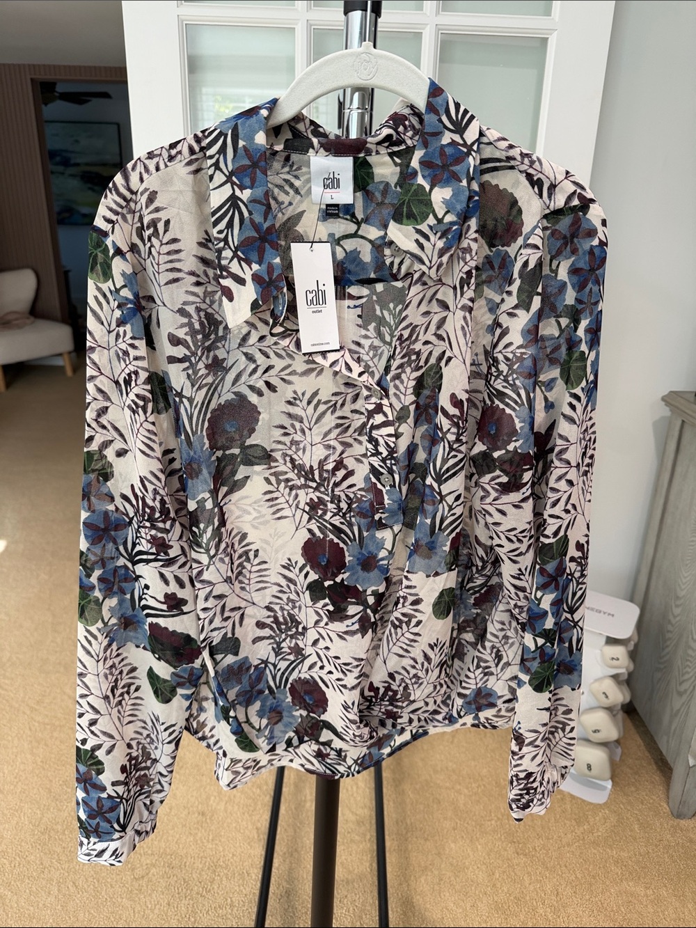 NWT CAbi 4536 Victoria Floral Blouse in Cream with Blue & Burgundy Print